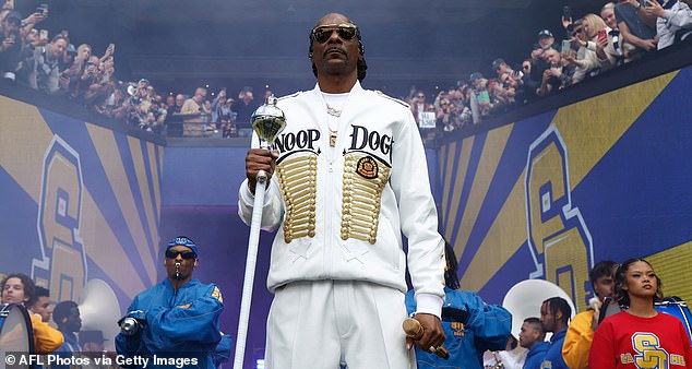 MELBOURNE, AUSTRALIA - SEPTEMBER 27: Snoop Dogg performs during the AFL Grand Final match between the Geelong Cats and the Brisbane Lions at the Melbourne Cricket Ground on September 27, 2025 in Melbourne, Australia. (Photo by Michael Willson/AFL Photos via Getty Images)