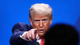 https://www.rt.com/news/625280-comey-not-afraid-tyrant-trump/trump optužuje ex-fBI šefa za 