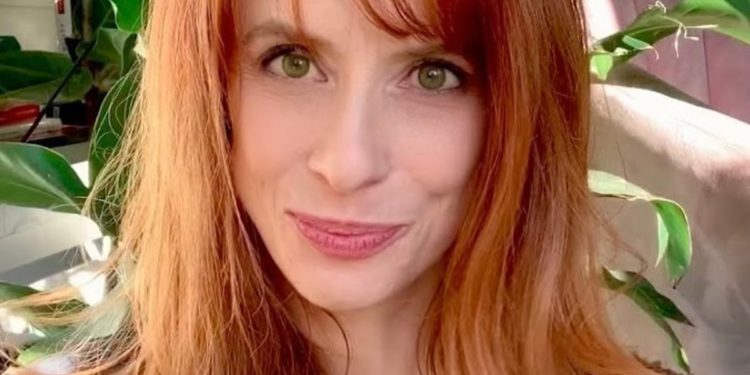 Autistične mame djece na spektru žive su nakon što Trump i RFK Jr krive Tylenol – i njih