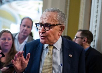 Demokrati senata obrnuti tečaj o isključivanju, unatoč ranijim Trumpovim masovnim otpuštanjem zabrinutosti