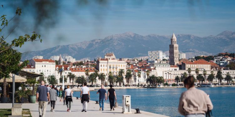 Dio splitskih ulica bit će zatvoren zbog utrke Glow Run Croatia