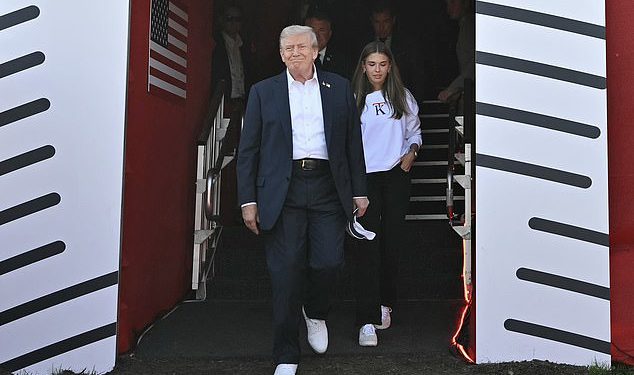 Donald Trump stiže na Ryder Cup s unukom Kai, ali Team USA izdržava noćnu moru na Bethpageu