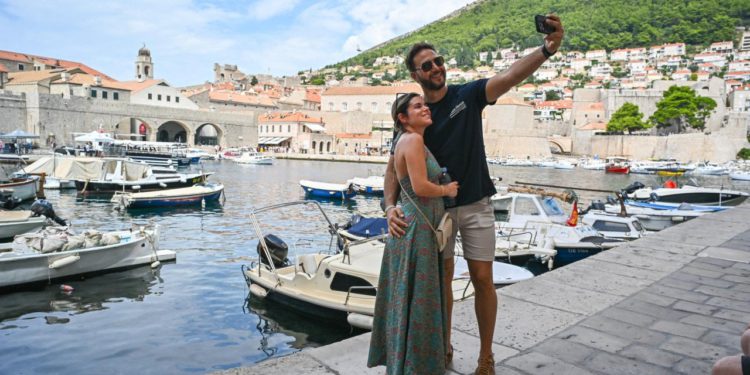 Dubrovnik slavi večeras uz Disneyjevu glazbenu čaroliju pred Sv. Vlahom: Hrvatska je lider na održive transformacije turizma