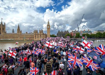 Elon Musk ponovno ulazi u politiku u Velikoj Britaniji, podržavajući novu desničarsku stranku