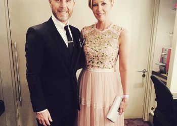 Gary Barlow prisjeća se kako je nastupio pred tisućama s obzirom na to na ceremoniji zatvaranja Olimpijskih igara samo osam dana nakon što je njegova kćerka Poppy bila mrtvorođena