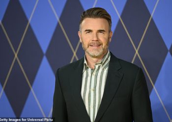 Gary Barlow ‘se osjećala kao neuspjeh’ kada je njegova solo karijera lebdjela i kaže da nije vidio povratak za to nakon što je Split i Robbie Williams ‘Meteorski uspjeh