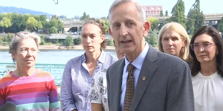 Gradonačelnik Portlanda odbija Trumpov plan da pošalje savezne trupe u grad