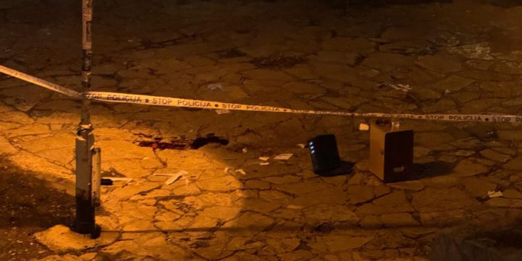 Ispalio je raketu u tlo, odbila se od stupa ženi u glavu