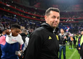 Leća leti u Francusku zahvaljujući tajnom društvu. I crvena nit s Padom …