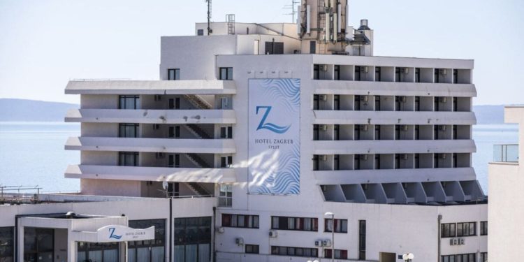 Matijević i Zoričić poslali otvoreno pismo Plenkoviću: “Hotel Zagreb pretvorite u dom za starije, oni umiru čekajući mjesto”