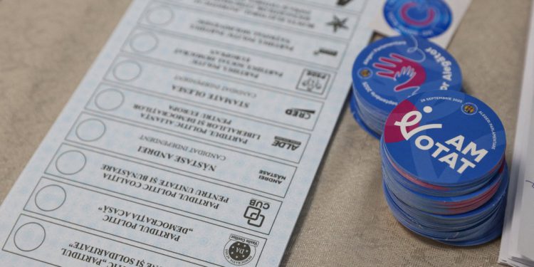 Moldavani počinju glasati u ključnim izborima između EU i Rusije