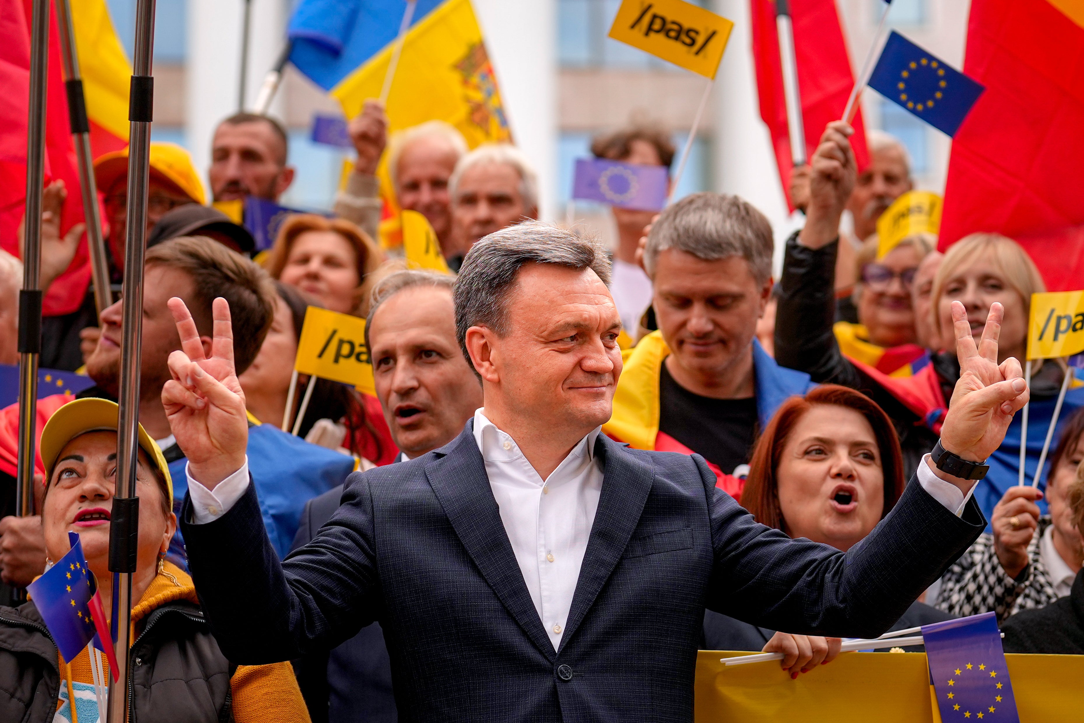 Moldavin premijer, Dorin Recean, upozorio je da Rusija troši stotine milijuna eura kako bi pokušala 'iskoristiti vlast u Chisinau'