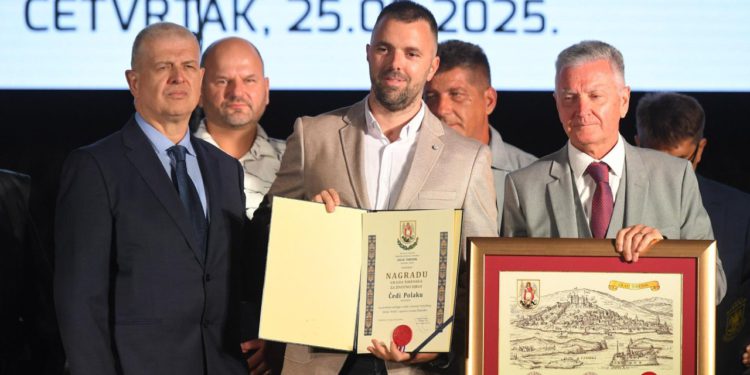 Na tvrđavi Barone održana svečana sjednica Gradskog vijeća Šibenika, evo i popisa ovogodišnjih laureata