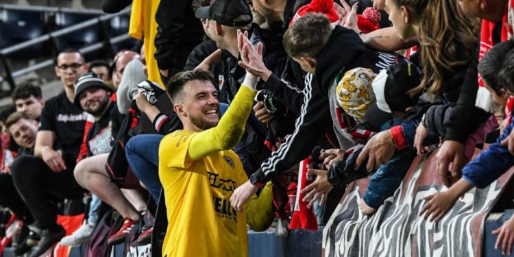 Nakon aktualnog prvaka do pobjede protiv DVTK nije stigao ni drugoplasirani sastav lige, a nije jer je opet za pet bio Karlo Sentić