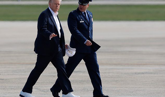 Obožavatelji američkog Ryder Cupa žele da se Donald Trump igra nakon groznog početka jer predsjednik Dons Golf cipele za Bethpage Trip