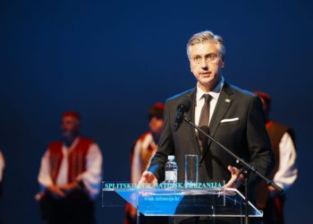 Plenković u Splitu: Spomenuo je i uspješnu turističku sezonu, a dotakao se i Poljuda