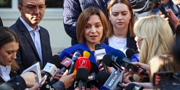 Pro-EU stranka donosi pojačanje zapadu pobjedom na izborima u Moldaviji unatoč ruskim tvrdnjama