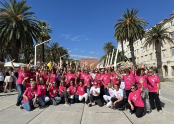 Riva je zaplesala za život: Split dočekuje Race for the Cure s najvećim flashmobom u svojoj povijesti