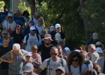 Šibenski Camino okupio hodočasnike iz 20 zemalja: ‘Brežuljci, zelenilo, plavo nebo, more…Imate prekrasnu zemlju’