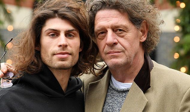 Sin Marca Pierrea Whitea (31) izgubi svoj restoran nakon što je bombardiran strašnim kritikama i označen kao “graniči s agresivnim”