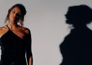 Sjećate li se ove karizmatične Dalmatinke koju smo gledali u ‘The Voiceu’? Duška ima novu pjesmu zadarske autorice, poslušajte kako zvuči