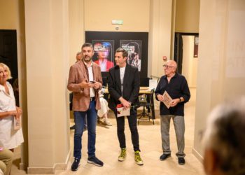 Slobodna Dalmacija – Otvorena izložba crteža novinara i kolumnista Nina Đule ‘Zapisi s radnoga stola’