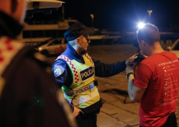 Slobodna Dalmacija – Preko 100 vozača je splitska policija ovog vikenda uhvatila pijane za volanom. Ali samo jedan je imao ovoliko promila…