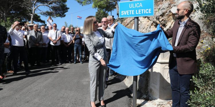 Slobodna Dalmacija – Prošao put od partizanske mornarice do heroja Domovinskog rata, a nema ni grob! Legendarni admiral napokon dobio ulicu