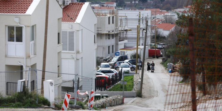 Slobodna Dalmacija – Sutra cijelo jutro ostaje bez vode dio potrošača u splitskom susjedstvu. Iz ‘Vodovoda’ šalju auto-cisternu…