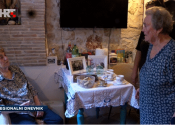 Slobodna Dalmacija – Viktorija (99) i Lucija (91) vratile su se iz Amerike u svoju Komižu nakon 50 godina. Ovo je njihova priča