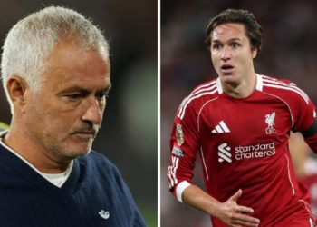 Slušajte u kutiji. Mou se vraća kući. Crkva se osjeća kao kod kuće