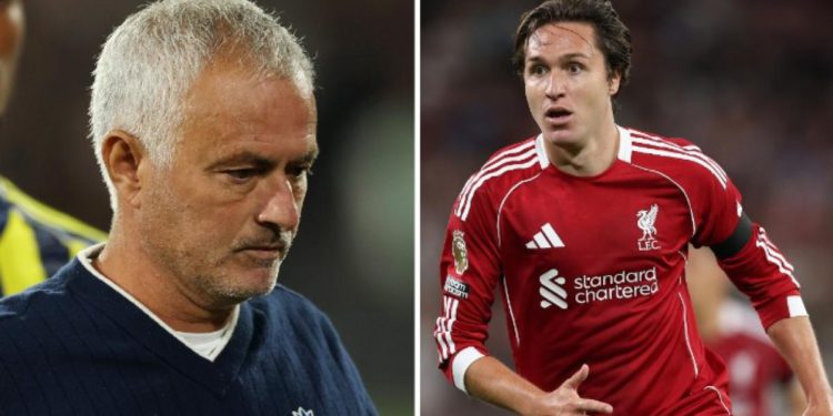 Slušajte u kutiji. Mou se vraća kući. Crkva se osjeća kao kod kuće