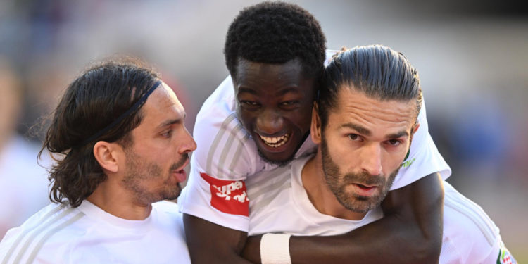 Sportske novosti – Hajduk ostao bez svog najopasnijeg igrača! Jedan mu se problem pretvara u ‘feler’, a od ovog scenarija strepe na Poljudu