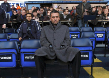 Sportske novosti – Jose Mourinho i Armani kaput od 25 tisuća eura: Od glavnog hodnika muzeja do završetka ‘u podrumu’