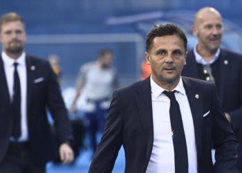 Sportske novosti – Kovačeviću zasmetalo pitanje na presici: ‘Kako to mislite, što sam trebao, staviti Belju na stopera?’