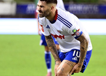 Sportske novosti – Najgora moguća vijest za navijače Hajduka, Marko Livaja se ozlijedio u poljudskom slavlju
