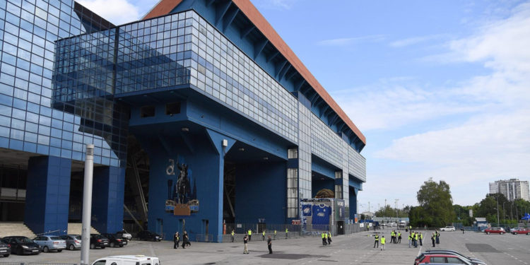 Sportske novosti – Noćna akcija na Maksimiru, vatrogasci spašavali navijača Modrih: ‘Znamo da volite Dinamo, ali…’