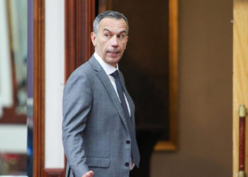 Sportske novosti – Svetina u slavlju poslao poruku Dinamu i spomenuo Zdravka Mamića, odgovor mu odmah stigao: ‘Nije ovo ni prvo poluvrijeme!’