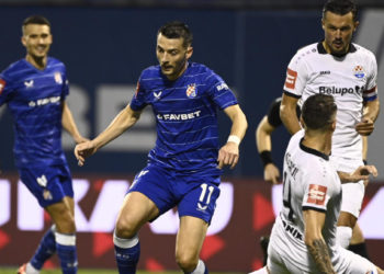 Sportske novosti – VIDEO: Preporođeni dinamovac u stilu Messija! Slalom, kombinacije i lažnjaci za totalni raspad linije Slavena