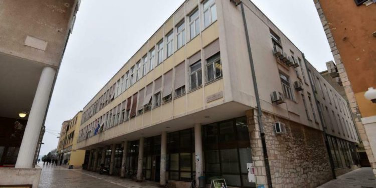 Što će biti sa “Socijalnim” na Poluotoku? Zadarski konzervatori od investitora nisu dobili zahtjev za obnovu ili prenamjenu zgrade