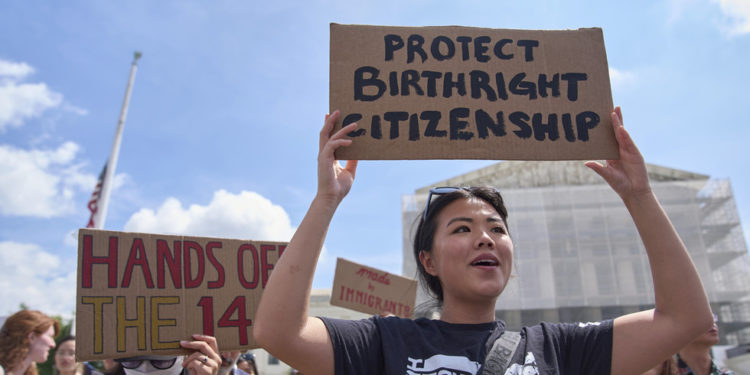 Trump traži presudu Vrhovnog suda o svom nalogu za državljanstvo rođenja – CNN – RT World News