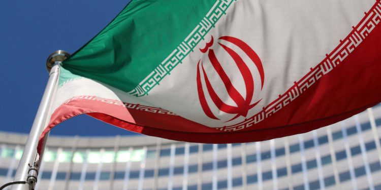 Trumpova administracija šalje 100 ljudi natrag u Iran nakon što se bavi Teheranom, unatoč strahovima zbog njihove sigurnosti