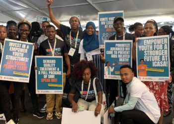 Trumpova rezanja pomoći donose svježu mržnju za mlade s HIV -om u Keniji: ‘Potrebno je malo da se ljudi gurnu natrag’