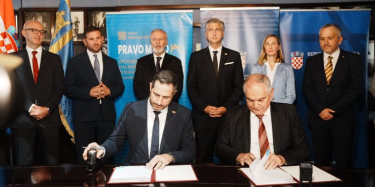 U Splitu potpisan ugovor za izgradnju Sportskog centra u Vučevici vrijedan 8 milijuna eura