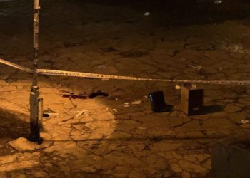 Užas kod šibenske Katedrale. Ženu tijekom svadbenog slavlja pogodila signalna raketa u glavu: ‘Priveli smo jednu osobu’