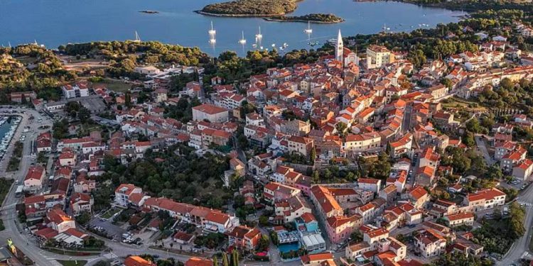 Uživajte besplatno u interpretacijskom centru MoreMore u Vrsaru i poslušajte priče vrsarskih ribara