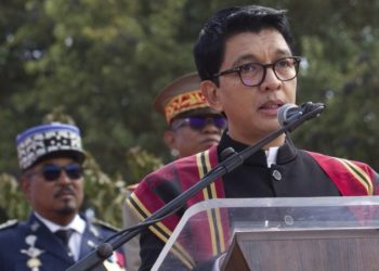 Vođa afričke nacije raspušta vladu nakon protesta ‘gen z’ – RT Afrika