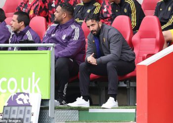 Wayne Rooney bolni čovjek United Rant: Legenda se oslobađa govorom koju je pokušao suzdržati – na “raspadanju, neprepoznatljivom” klubu, zvijezdama koje “ne zaslužuju košulju” i nedostatak “želje i karaktera” pod Rubenom Amorimom