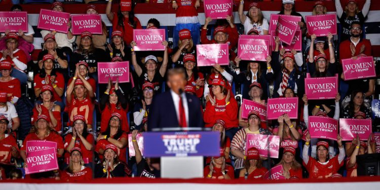 ‘Žene za Trump’ osnivačica se diže po cijenama prehrambenih proizvoda ‘izvan kontrole’ pod Trumpom: ‘Neizvjesna i nastavite se penjati’