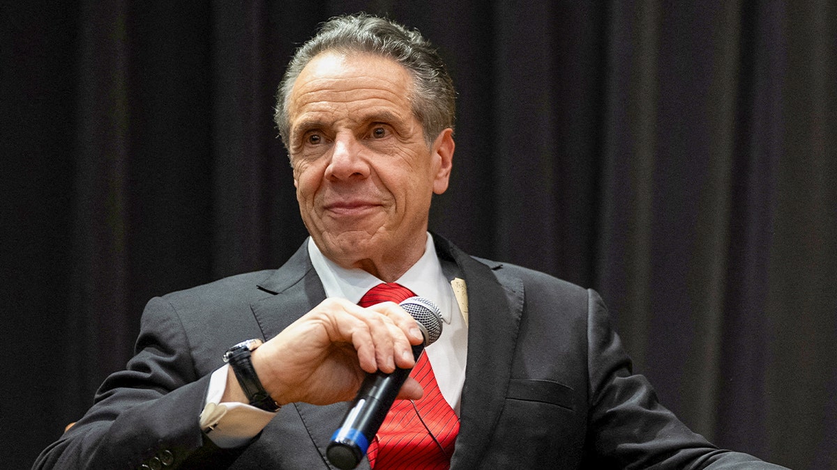 Andrew Cuomo na Medgar Evers Collegeu